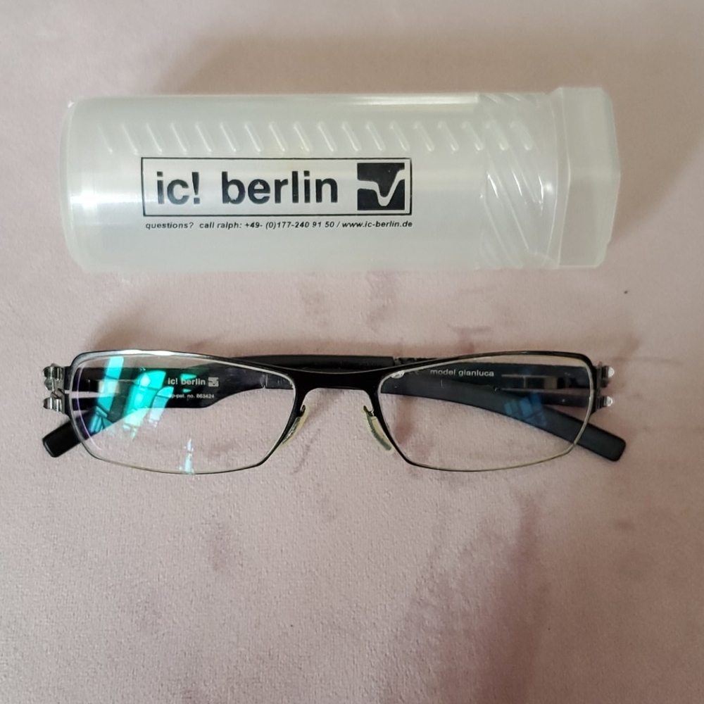 Ic! Berlin glasses 🤓
